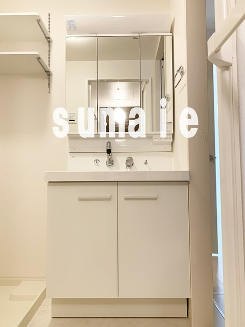 ルミナスハイムの洗面所|洗面所