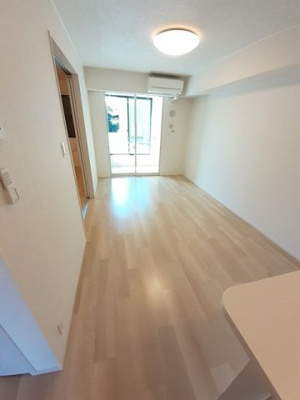 【居間・リビング】 | アラドハント　Ｂ | 【アラドハント　Ｂ】ゆったり過ごせるリビングです