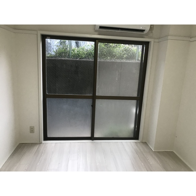 温水TBハイツわたなべの居間・リビング