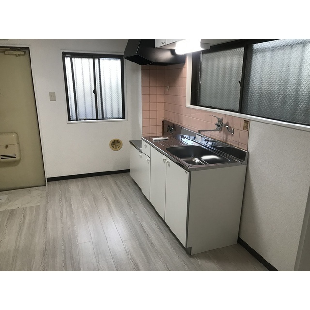 温水TBハイツわたなべの内装