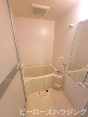 【浴室】 | 三協ハイツⅡ | ※同タイプの写真となり、実際のお部屋とは異なる場合があります
