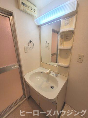 【洗面所】 | 三協ハイツⅡ | ※同タイプの写真となり、実際のお部屋とは異なる場合があります