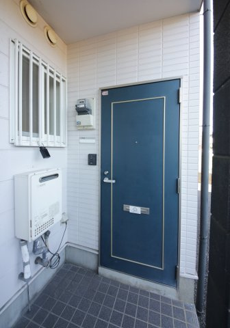 コーポαの玄関