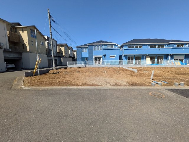 八王子市　七国　新築一戸建て　３期の外観|～八王子みなみ野駅徒歩11分　並列3台駐車可能　敷地49坪超、ゆとりある邸宅～