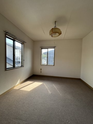 岡山市東区瀬戸町旭ケ丘3丁目の独立洗面台|2階トイレ内洗面台