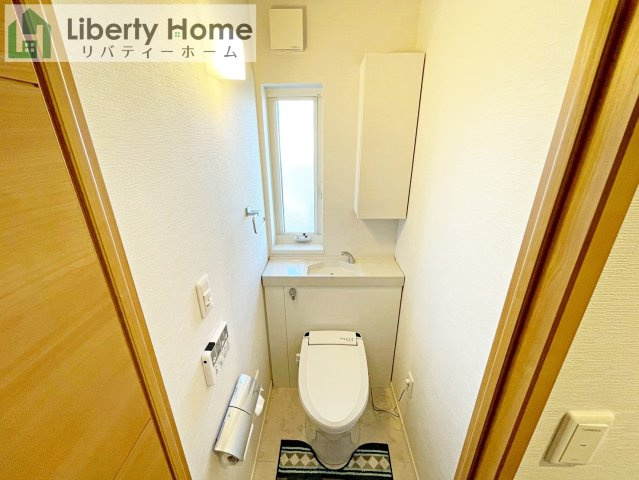 笠間市鯉淵 　築浅中古戸建のトイレ