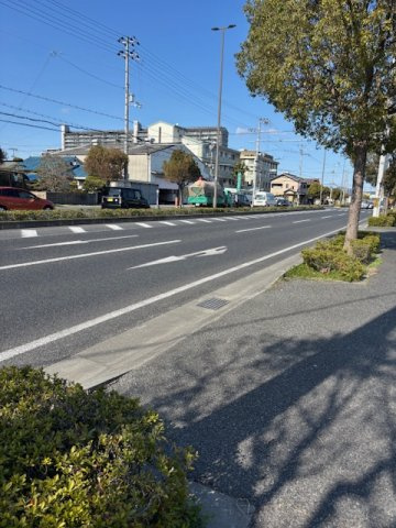 高砂市米田町古新の前面道路含む現地写真|前面道路・幹線沿い
