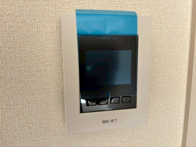 日立市滑川本町3期　新築戸建の防犯設備|防犯対策に効果的な録画機能付き。不審な訪問者にも直接対応せず、モニターで確認できるので、お子様のお留守番も安心。
