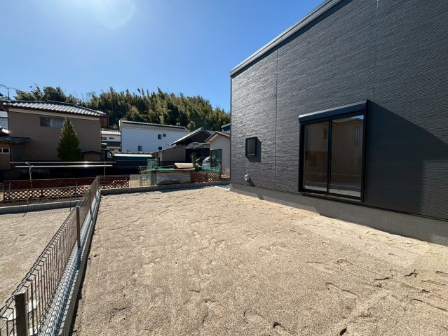 日立市滑川本町3期　新築戸建の庭|日当たりや広さを現地で体感してください！