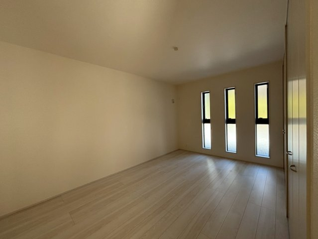 日立市滑川本町3期　新築戸建の洋室|明るく開放的な洋室です♪
