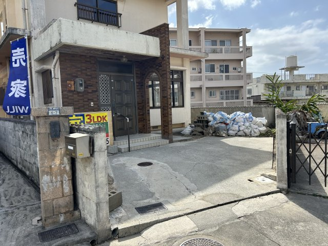 浦添市仲間戸建ての外観