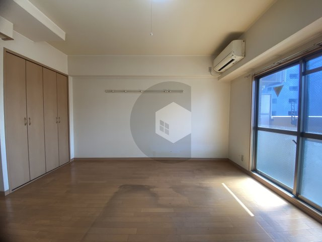ロータリーマンション長田東の洋室
