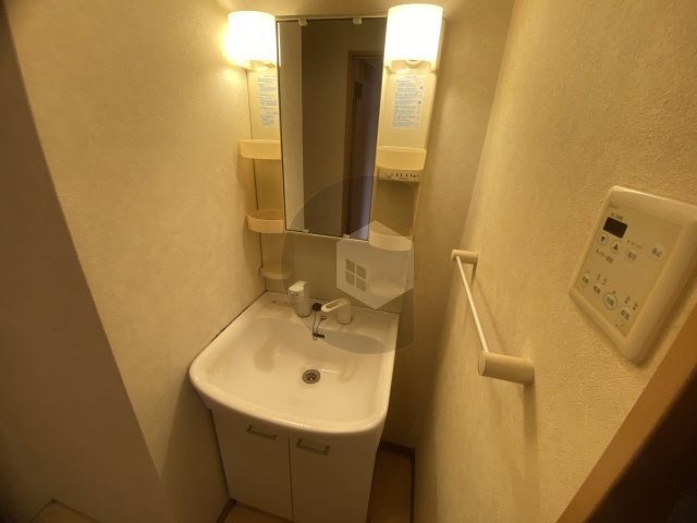 ロータリーマンション長田東の洗面所