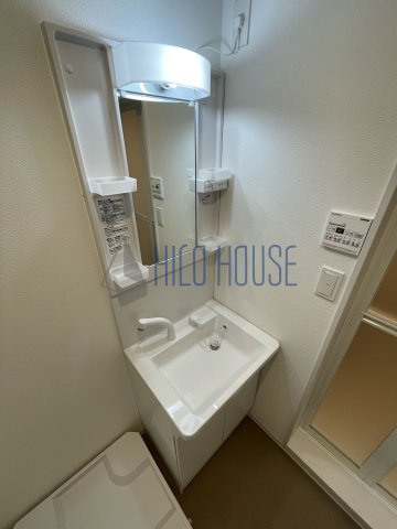 ジーメゾン川越岸町の洗面所