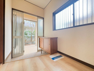 【玄関】 | 吹田市古江台2丁目貸家