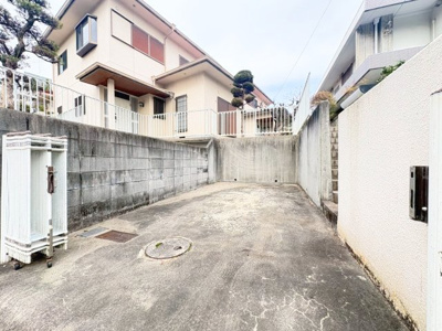 【駐車場】 | 吹田市古江台2丁目貸家
