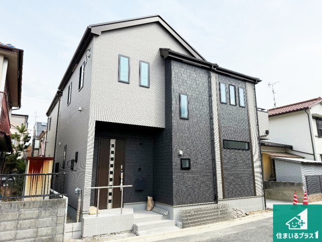 高槻市寿町　新築一戸建ての外観|お客様に長く安心して住んでいだだける事にこだわった家づくり！住んでからのアフターサービスにもしっかりと取り組んでいます！