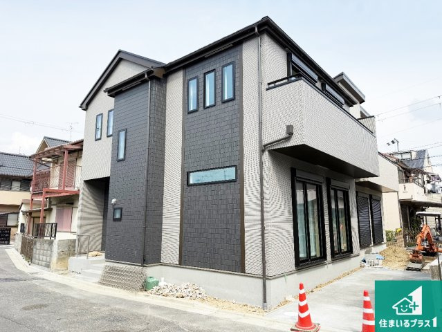 高槻市寿町　新築一戸建ての外観|お客様に長く安心して住んでいだだける事にこだわった家づくり！住んでからのアフターサービスにもしっかりと取り組んでいます！