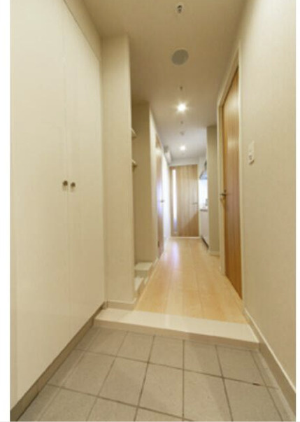 メルクマール京王笹塚レジデンス の玄関