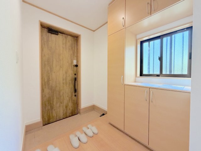 青葉台4丁目戸建ての玄関