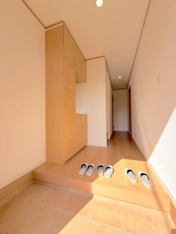 青葉台4丁目戸建ての玄関