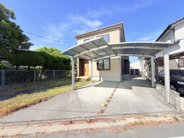 青葉台4丁目戸建ての駐車場