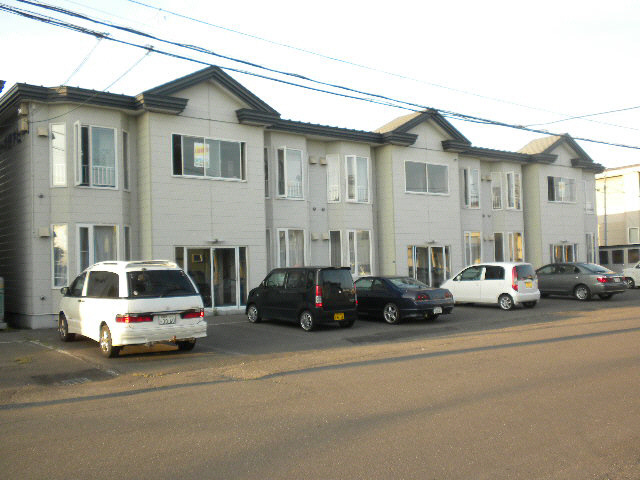 コーポ鈴木Eの駐車場