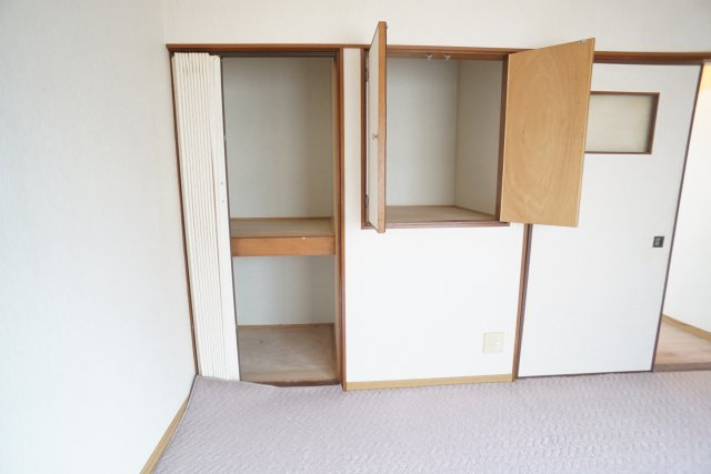 川面6丁目貸家の収納