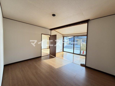 【居間・リビング】 | 古閑中（岩井）貸家