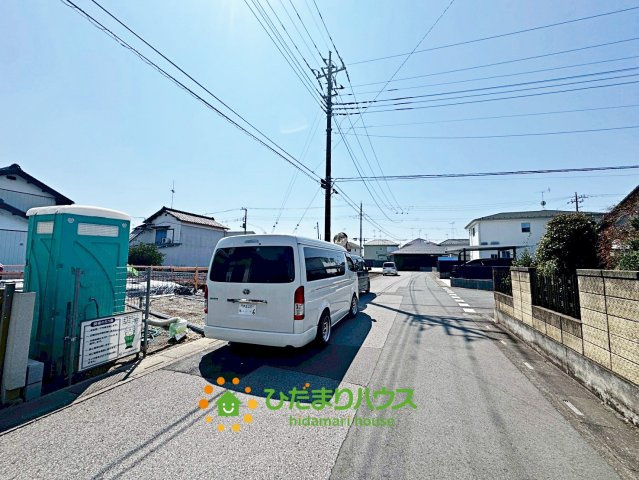 加須市不動岡第4　新築一戸建て　01　クレイドルガーデンの前面道路含む現地写真|2026/4/3　撮影