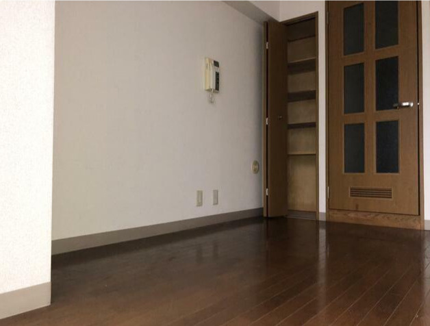 ヴェルステージ中野新橋の居間・リビング|ハウスクリーニング前