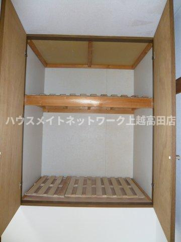 ハイツ２５の収納|クローゼット（参考同型107号室室内写真）

