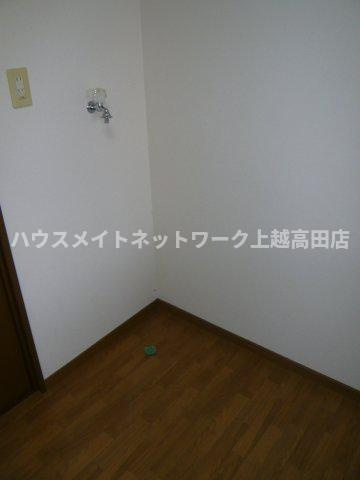 ハイツ２５のその他|洗濯機置場（参考同型107号室室内写真）

