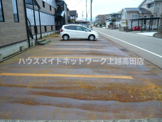 ハイツ２５の駐車場|駐車場
