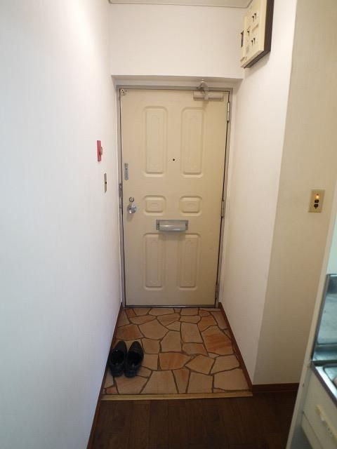 ライオンズマンション池袋の玄関