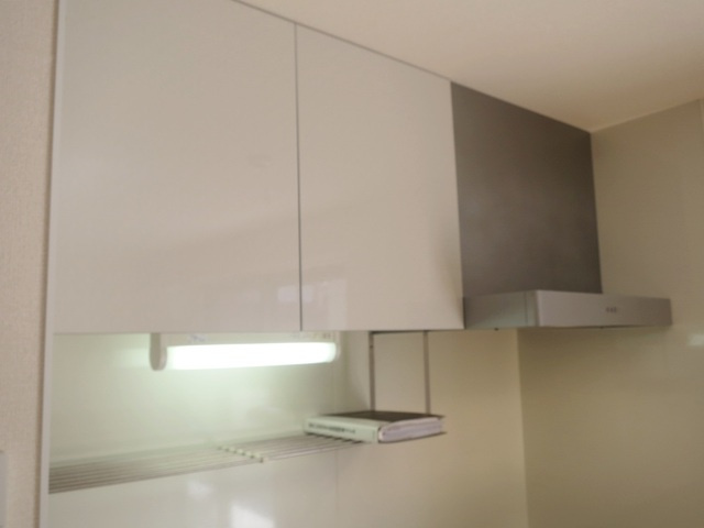 シャルマン　ドミール　Ａのキッチン|キッチン上部の収納です。