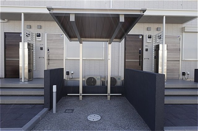 【エントランス】 | TORISIAS　西川田町