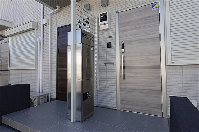 【エントランス】 | TORISIAS　西川田町