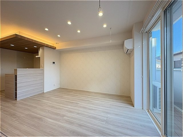 【居間・リビング】 | TORISIAS　西川田町