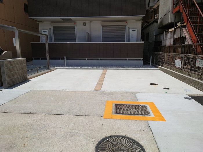 ベンティ　明治の駐車場