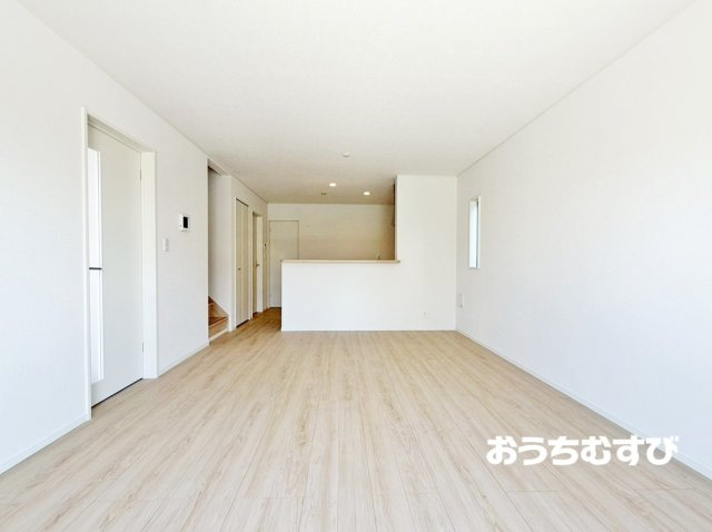 尾張旭市東三郷町第2(全2棟)の居間・リビング