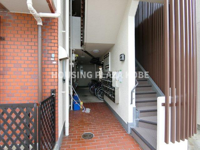 グレイスハイツ大田町のエントランス