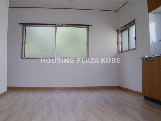 離宮前グリーンハイツの居間・リビング