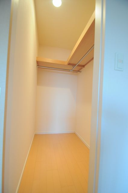 大阪市都島区毛馬町２丁目の賃貸マンションの収納