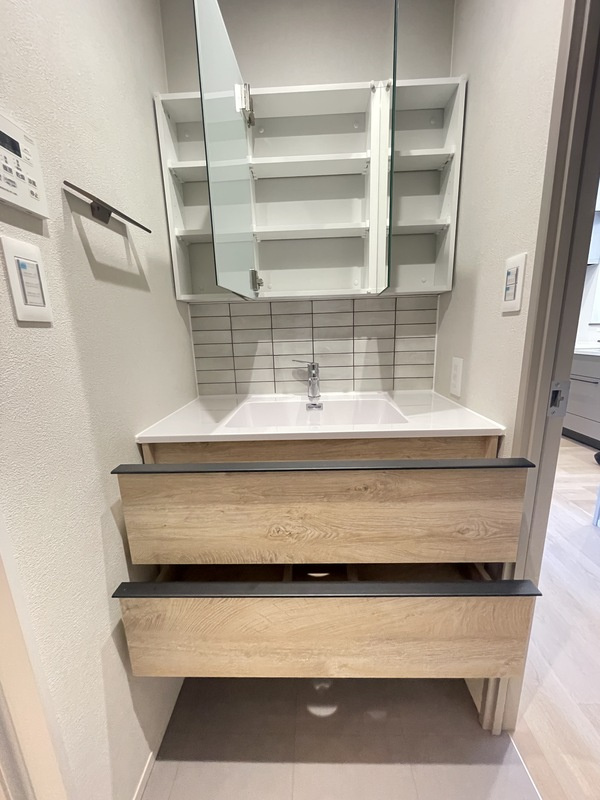 Belleviage Kawaguchiの独立洗面台