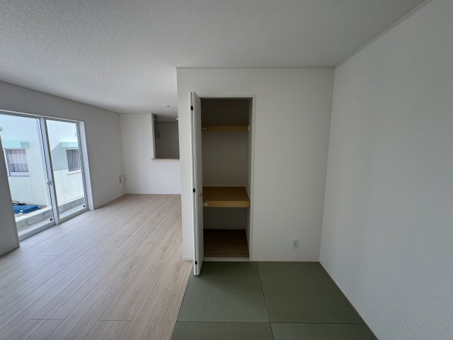 うるま市与那城屋慶名　第6（全4棟）3号棟の和室|3号棟　畳コーナー3帖＋収納付き♪