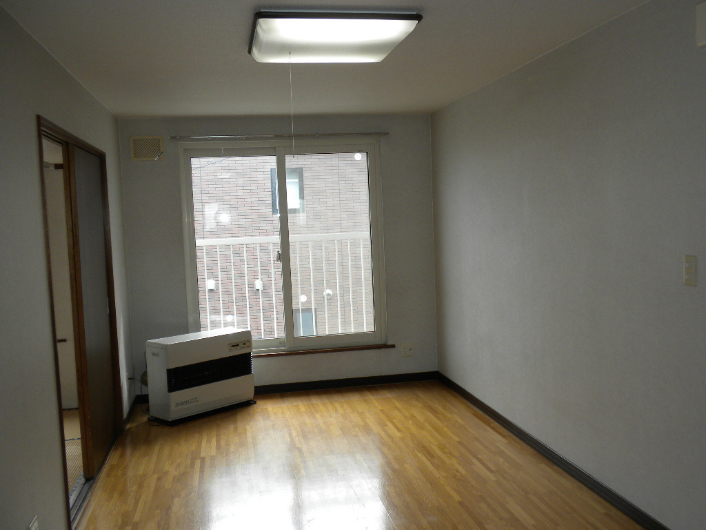 ハイツ174の居間・リビング