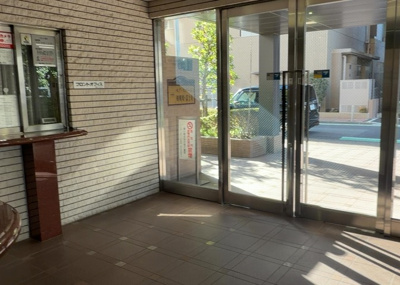 【内装】 | モア・ステージ相模原・富士見 | 共用部分は、一棟の建物に住む区分所有者全員が共同で所有するとし、共用部分の管理、補修などは、区分所有者で形成される管理組合が行います。個人の判断で勝手に変更することはできませんので覚えておきましょう。
