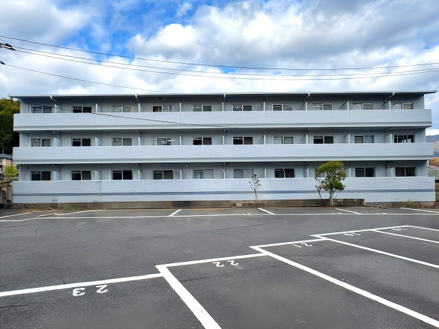 サンライズ伴駅前ビルの外観