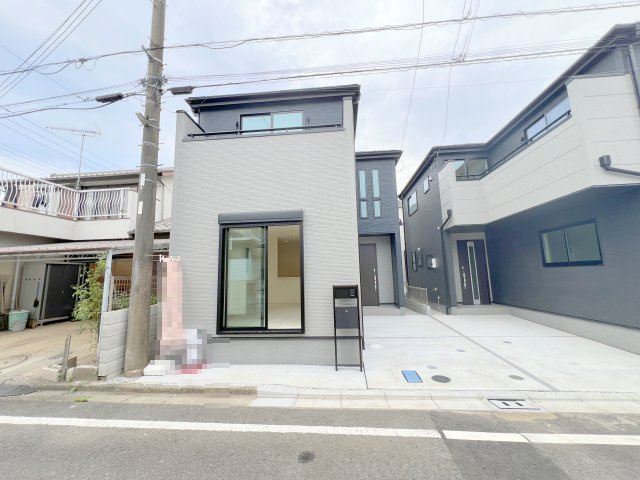 青梅市末広町1丁目　新築戸建全2棟の駐車場|駐車スペース